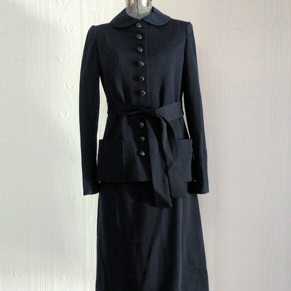 Most beautiful 60's Norell navy suit - like new - Picture 1 of 4